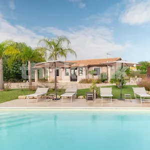 Concita Villa
